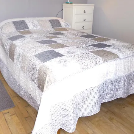 In With Kitchen Сasa de vacaciones Saint-Marcouf