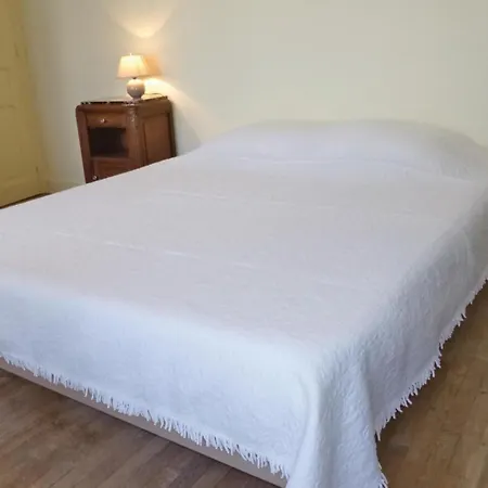 Nice Home In Saint-Marcouf With Kitchen Holiday home *