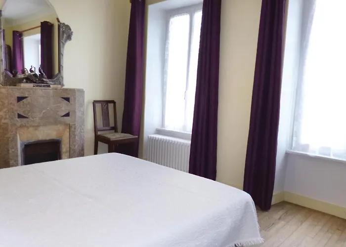 Nice Home In Saint-Marcouf With Kitchen Holiday home *