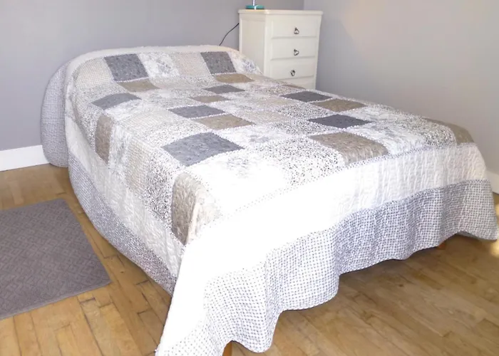 Nice Home In Saint-Marcouf With Kitchen Holiday home Saint-Marcouf