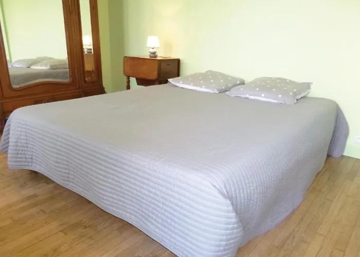 Holiday home Nice Home In Saint-Marcouf With Kitchen *