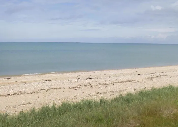 Nice Home In Saint-Marcouf With Kitchen Saint-Marcouf